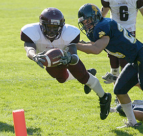 Picture of Auggie football.