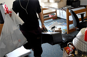 Picture of an Auggie moving out of the dorms.